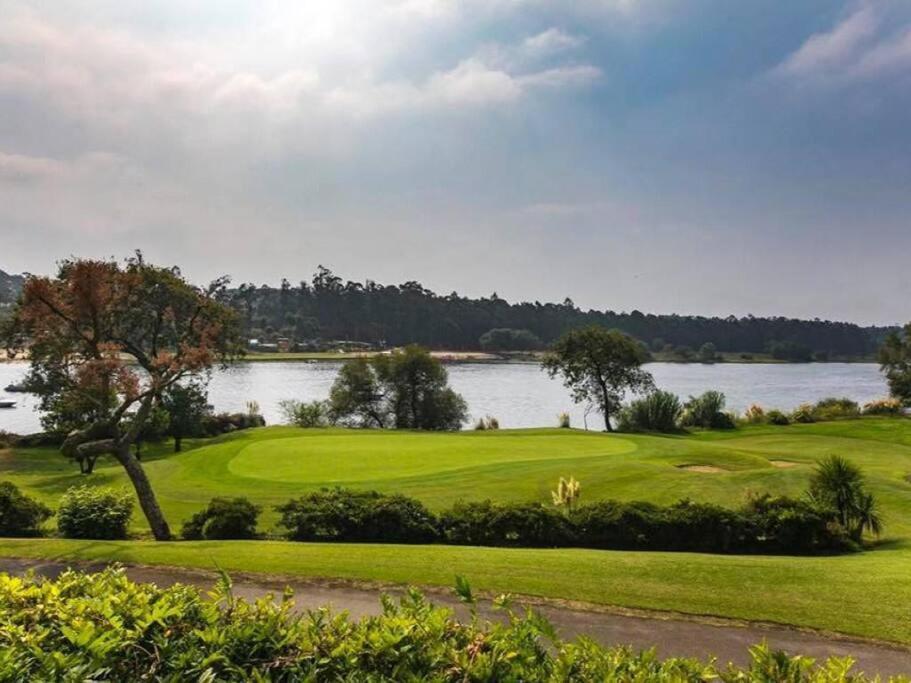Villa Quinta Da Barca House - Nada Que Juntar Luxo A Lazer Com Mar E Rio!